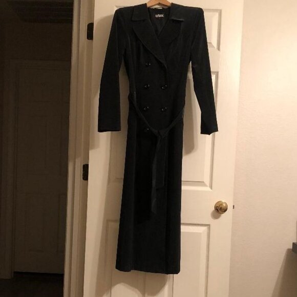 Trench Coat - water resistant -full length EUC - Picture 4 of 11